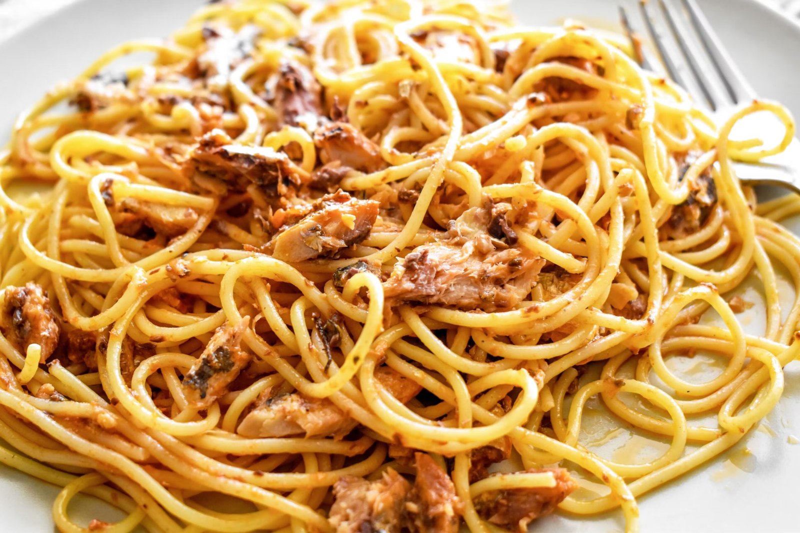 Spaghetti with tuna sauce