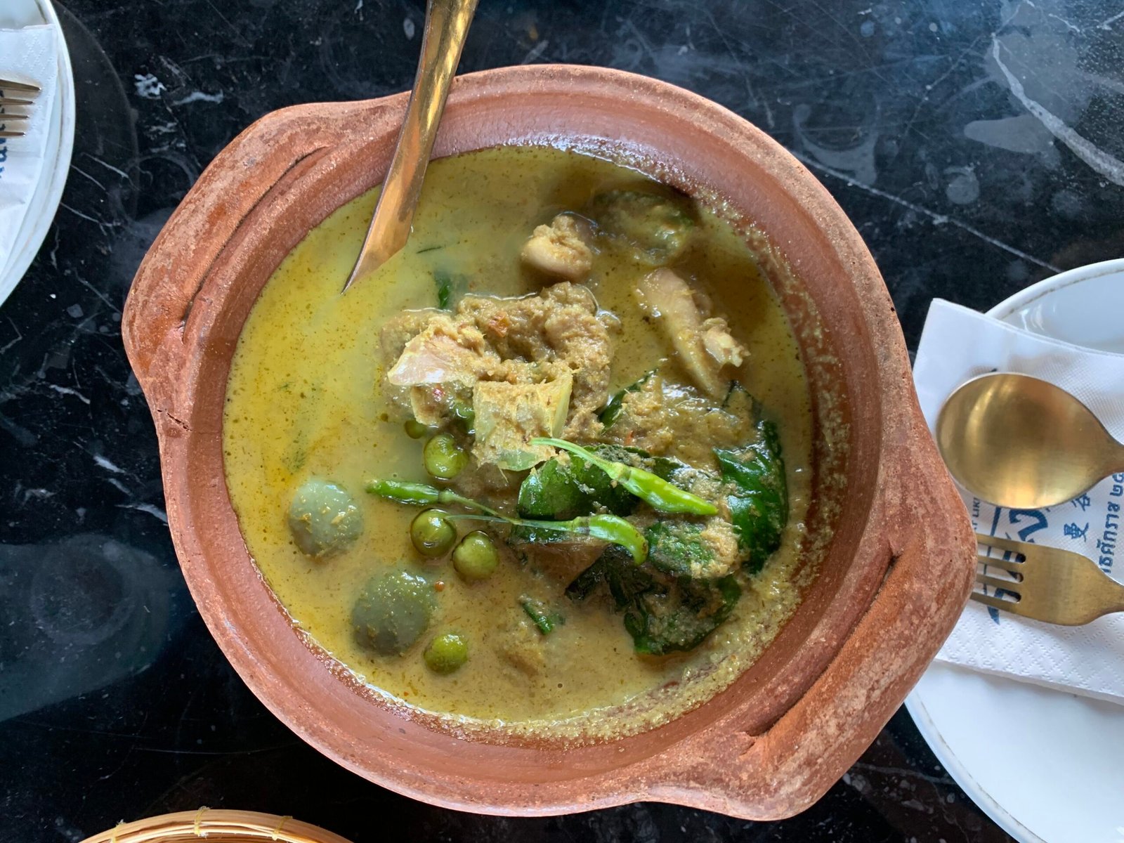 Kaeng Kheaw Wan (Thai green curry), served at Rongros